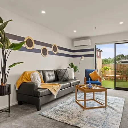 10 Te Kanawa Haven